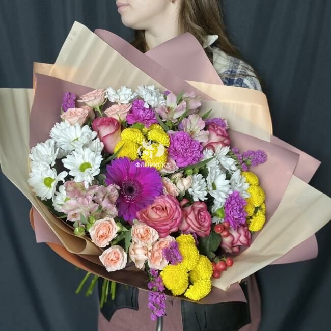 Сборный букет &laquo;Светлана&raquo;