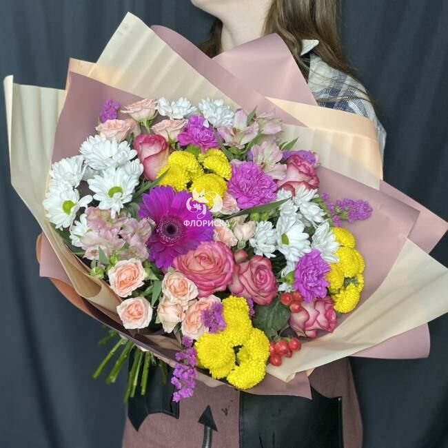 Сборный букет &laquo;Светлана&raquo;