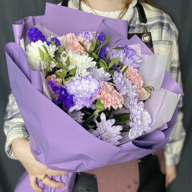 Сборный букет &laquo;Гениальной&raquo;