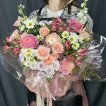 Цветы в корзине &laquo;Рафаэлка&raquo;