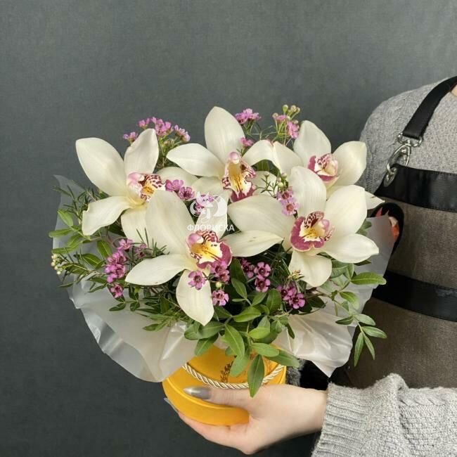 Цветы в коробке &laquo;Литр чувств&raquo;