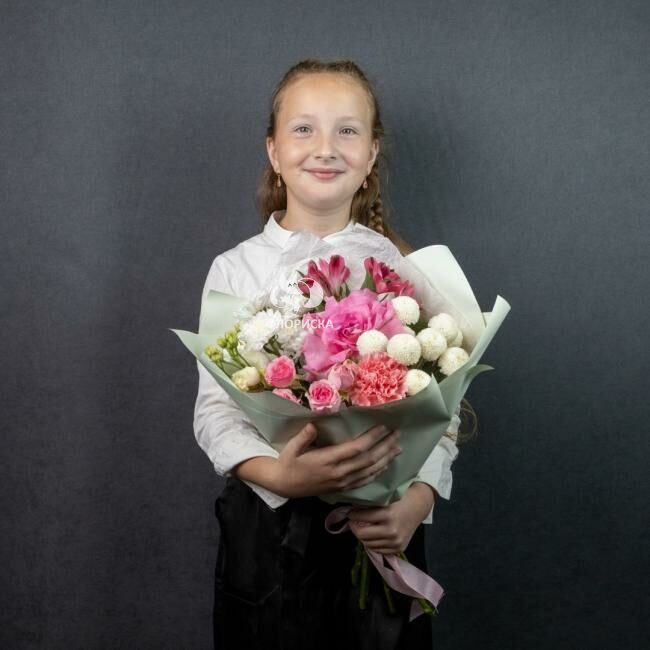 Сборный букет &laquo;Снова в школу&raquo;