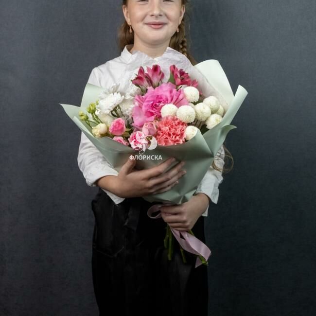 Сборный букет &laquo;Снова в школу&raquo;