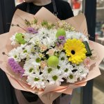 Сборный букет &laquo;Святой день&raquo;