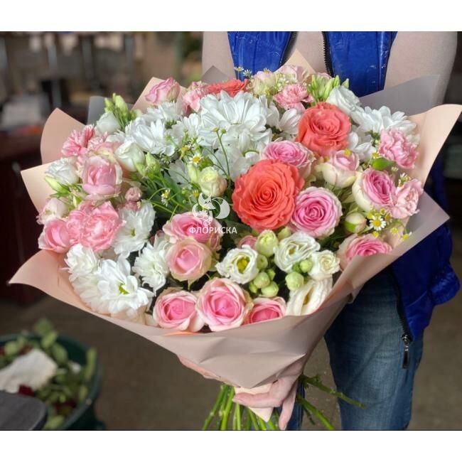 Сборный букет &laquo;Прелестный день&raquo;
