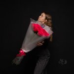 Букет из розовых роз 60 см &laquo;Сияющая любовь&raquo;