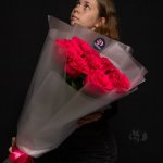 Букет из розовых роз 60 см &laquo;Сияющая любовь&raquo;