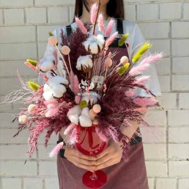 Композиция в вазе &laquo;Вибурнум&raquo;