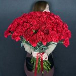 Букет с гвоздиками &laquo;80&raquo;