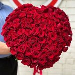 Букет из красных роз сердце &laquo;Страстное пламя&raquo;