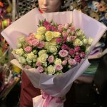 Букет с кустовыми розами &laquo;Тиса&raquo;