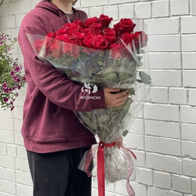 25 высоких роз (70 см) &laquo;Большой сюрприз&raquo; 