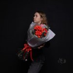 Букет из 3 французских роз &laquo;Самой лучшей Маме&raquo;