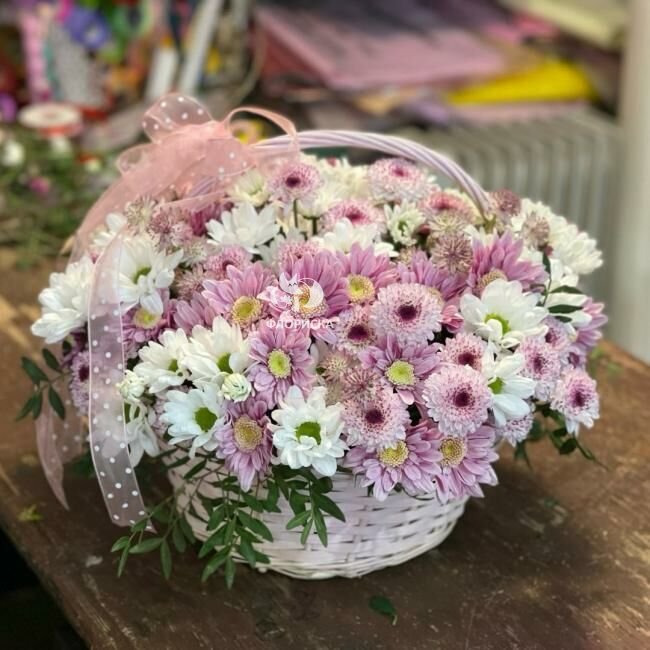 Цветы в корзине &laquo;Сладкий сон&raquo;