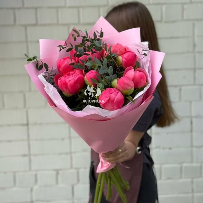 Букет с пионами &laquo;Красочные грезы&raquo;