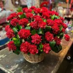 Цветы в корзине &laquo;Память&raquo;