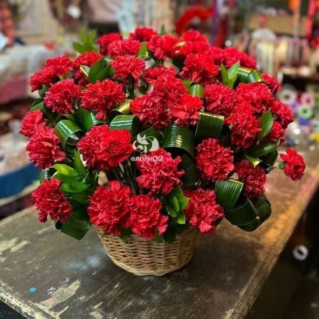 Цветы в корзине &laquo;Память&raquo;