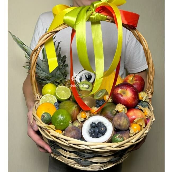 Фруктовая композиция &laquo;Праздничная&raquo;