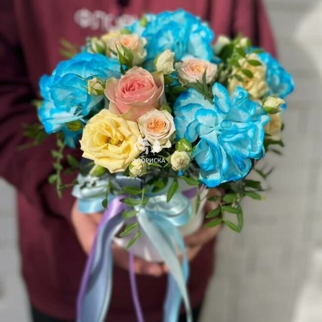 Цветы в коробке &laquo;Нежные чувства&raquo;