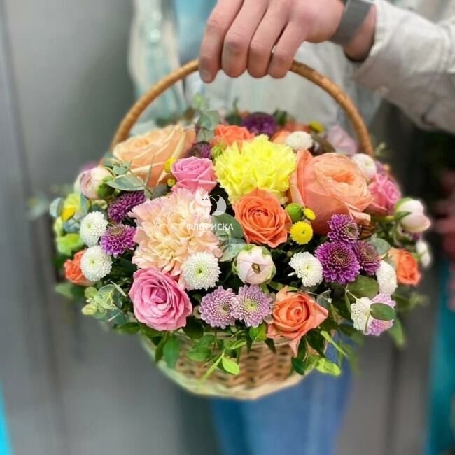 Цветы в корзине &laquo;Осеняя рапсодия&raquo;