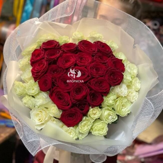 Букет с розами &laquo;День всех влюблюнных&raquo;