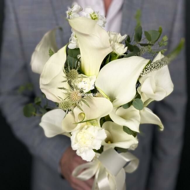 Букет невесты с каллами &laquo;Элегантность&raquo;