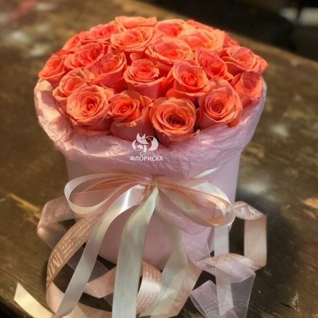 Розы в коробке &laquo;Солнышко&raquo;