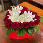 Цветы в коробке  &laquo;Сердце&raquo;