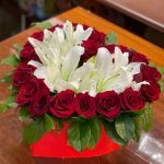 Цветы в коробке  &laquo;Сердце&raquo;