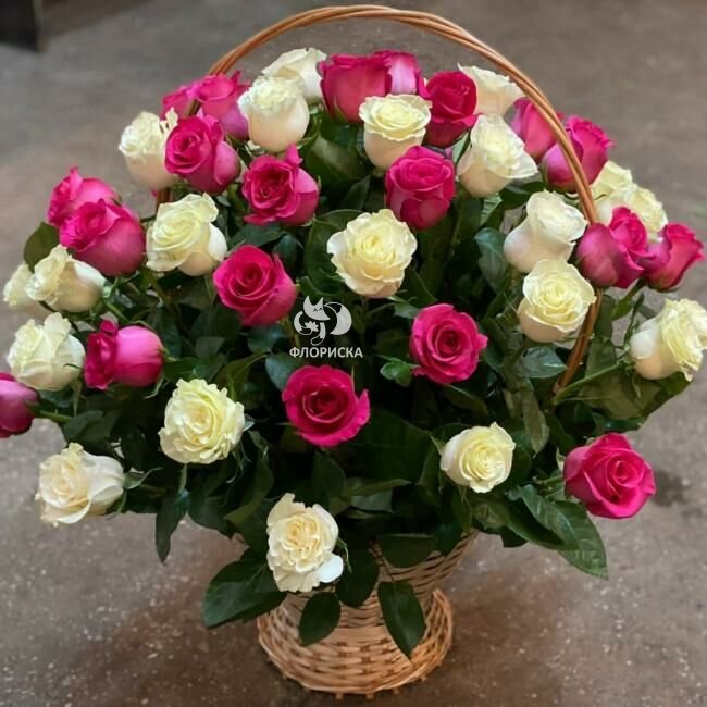 Розы в корзине &laquo;Бриджет&raquo;