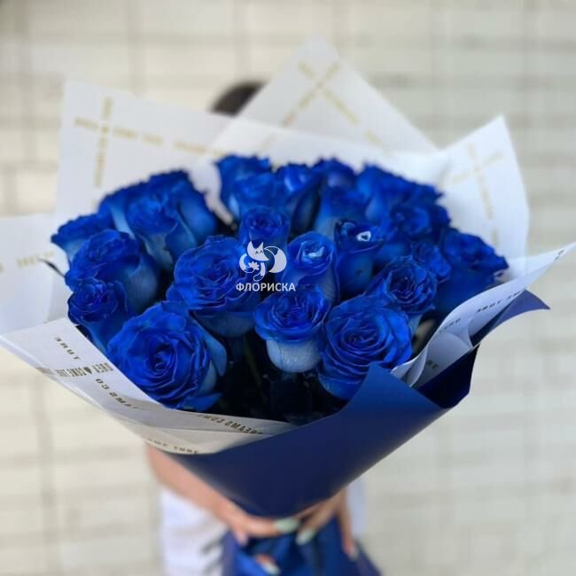 Букет с розами &laquo;Пламенный привет&raquo;