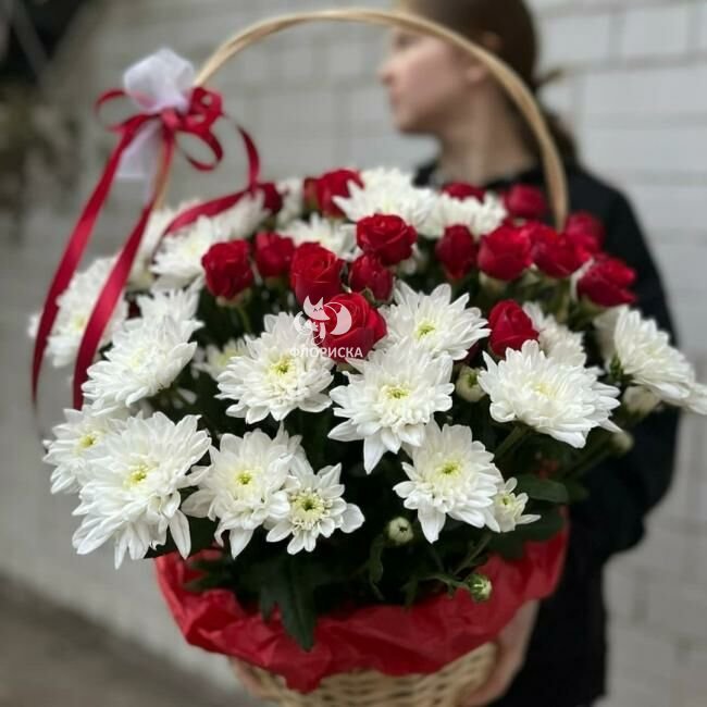 Цветы в корзине &laquo;Воспоминания&raquo;