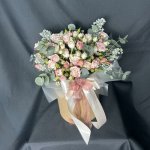 Цветы в коробке &laquo;Царица&raquo;