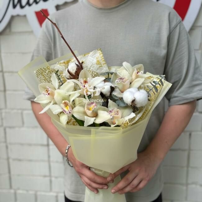 Букет из белых орхидей &laquo;Чарующий взгляд&raquo;