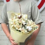 Букет из белых орхидей &laquo;Чарующий взгляд&raquo;