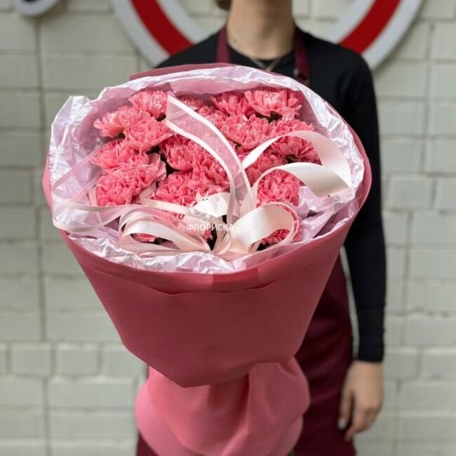 Букет из 25 розовых гвоздик &laquo;Нежный&raquo;