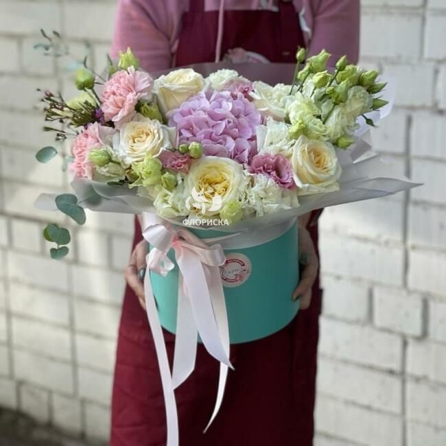 Цветы в коробке  &laquo;Любимка&raquo;