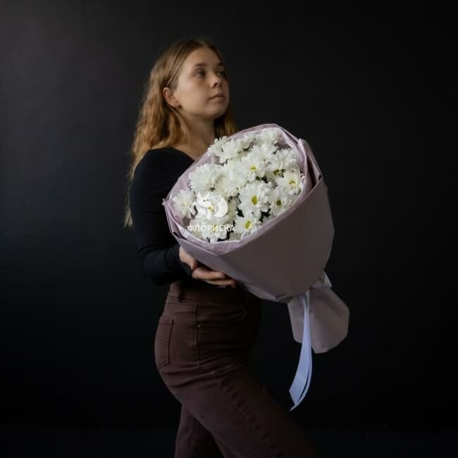 Букет с хризантемами &laquo;Мелодия любви&raquo;