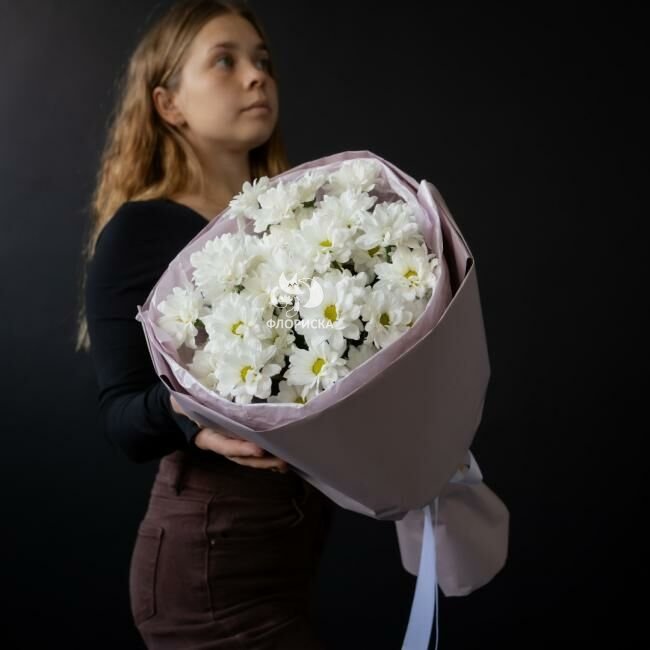Букет с хризантемами &laquo;Мелодия любви&raquo;