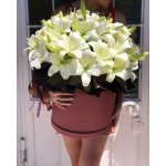 Цветы в коробке &laquo;Лучший&raquo;&lrm;