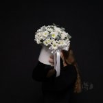 Цветы в коробке &laquo;Белоснежность&raquo;