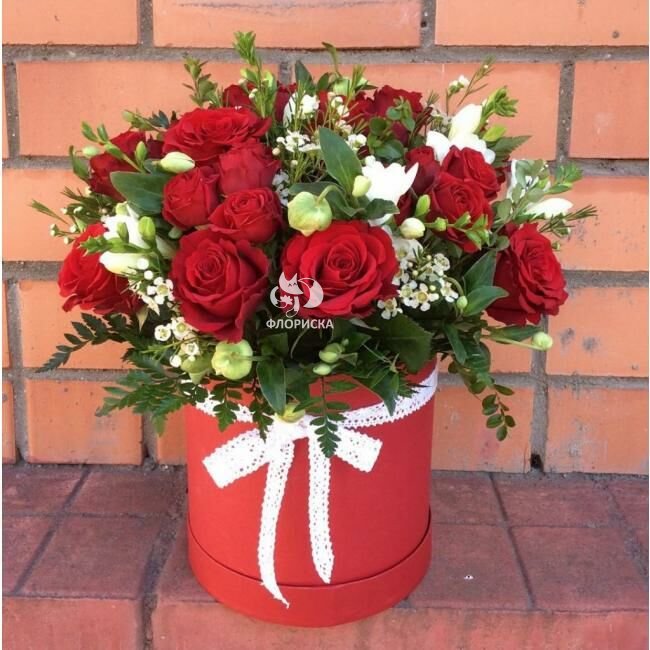 Цветы в коробке  &laquo;Милое создание&raquo;