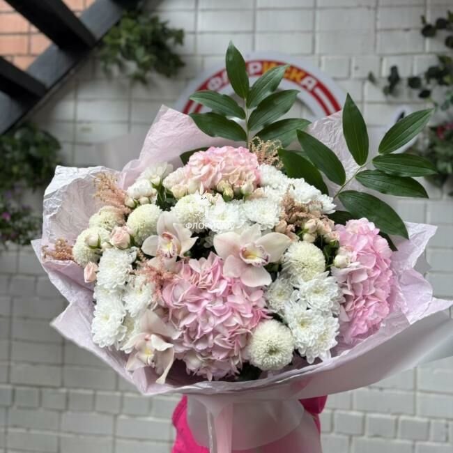 Сборный букет &laquo;Леди&raquo;