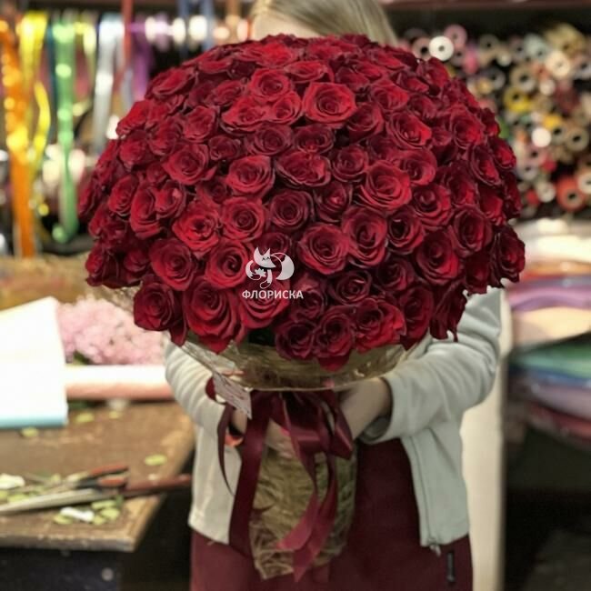 Букет с розами &laquo;101 ночь&raquo;